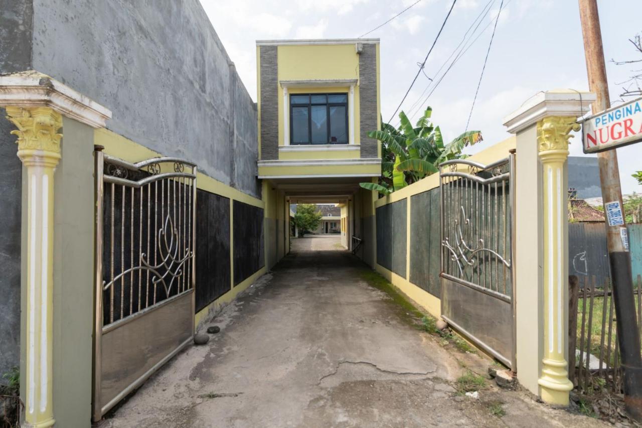 Urbanview Hotel Nugraha Palembang By Reddoorz Exterior foto